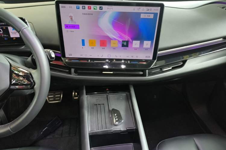 Used Volkswagen ID.UNYX 2024 Revised Ultra Long-Range Version Audio And AC Panel