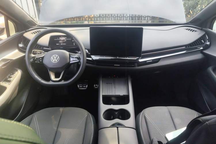 Used Volkswagen ID.UNYX 2024 Revised Pro Long-Range Version Center Console