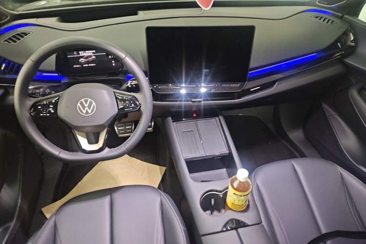 Used Volkswagen ID.UNYX 2024 Ultra Long-Range Version Center Console