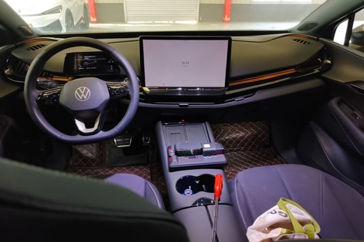 Used Volkswagen ID.UNYX 2024 Revised Pro Long-Range Version Center Console