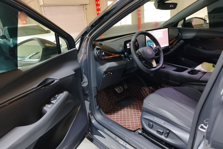 Used Volkswagen ID.UNYX 2024 Revised Pro Long-Range Version Driver Seat