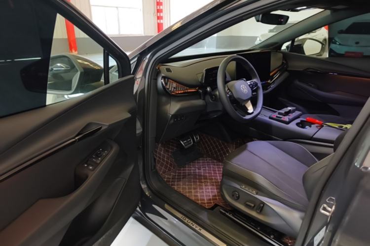Used Volkswagen ID.UNYX 2024 Revised Pro Long-Range Version Driver Seat