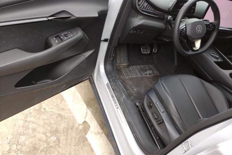 Used Volkswagen ID.UNYX 2024 Ultra Long-Range Version Driver Seat