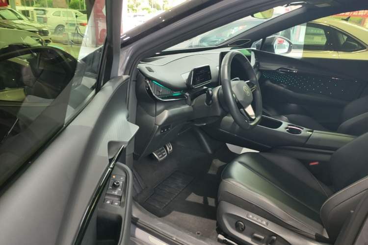 Used Volkswagen ID.UNYX 2024 Revised Ultra Long-Range Version Driver Seat