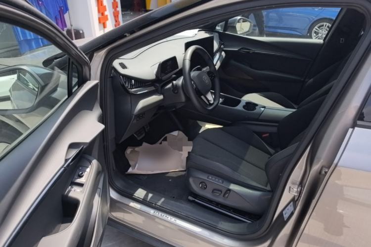Used Volkswagen ID.UNYX 2024 Revised Pro Long-Range Version Driver Seat