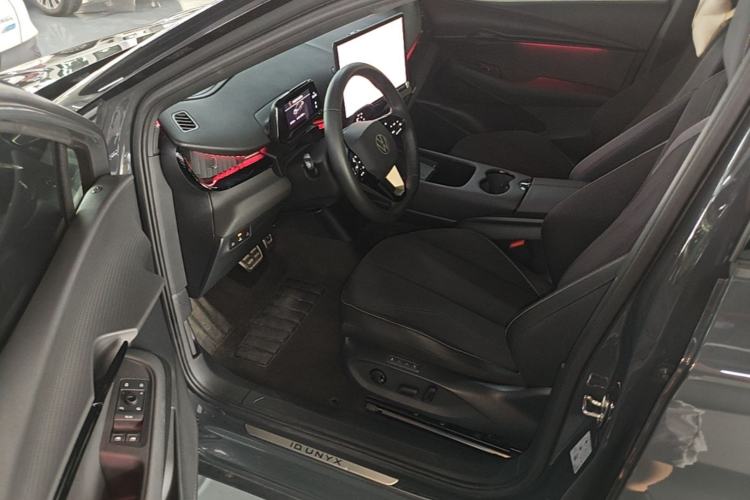 Used Volkswagen ID.UNYX 2024 Pro Long-Range Version Driver Seat