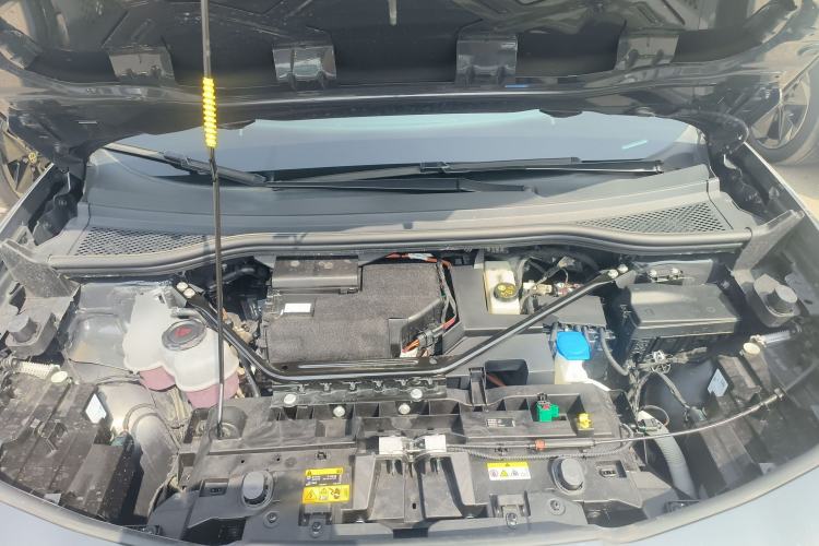 Used Volkswagen ID.UNYX 2024 Pro Long-Range Version Engine Bay