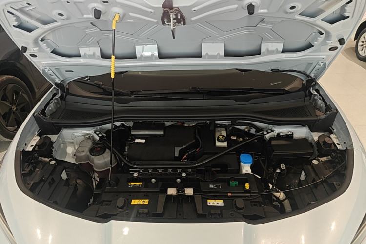 Used Volkswagen ID.UNYX 2024 Pro Long-Range Version Engine Bay