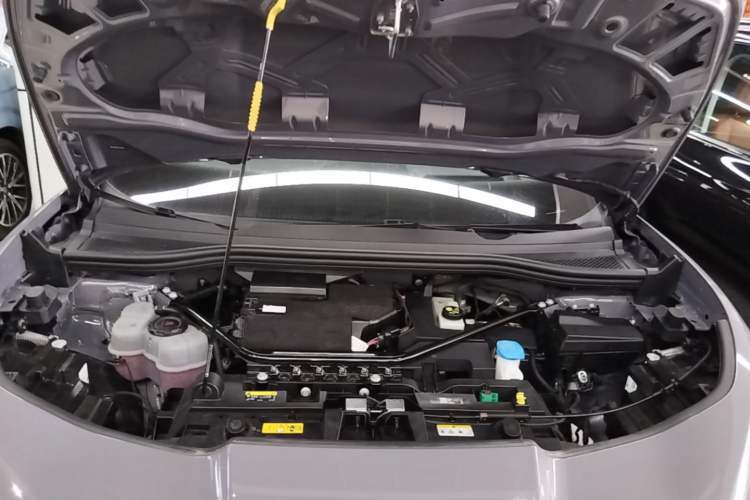 Used Volkswagen ID.UNYX 2024 Ultra Long-Range Version Engine Bay