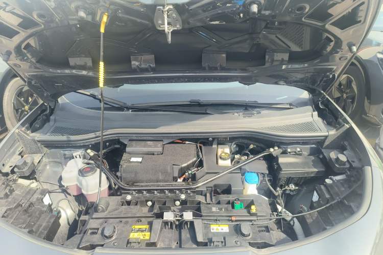 Used Volkswagen ID.UNYX 2024 Pro Long-Range Version Engine Bay