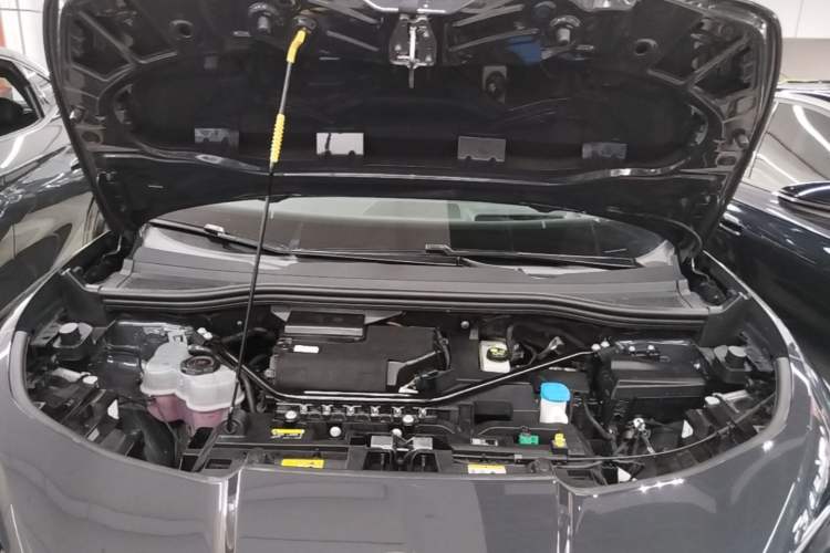 Used Volkswagen ID.UNYX 2024 Ultra Long-Range Version Engine Bay