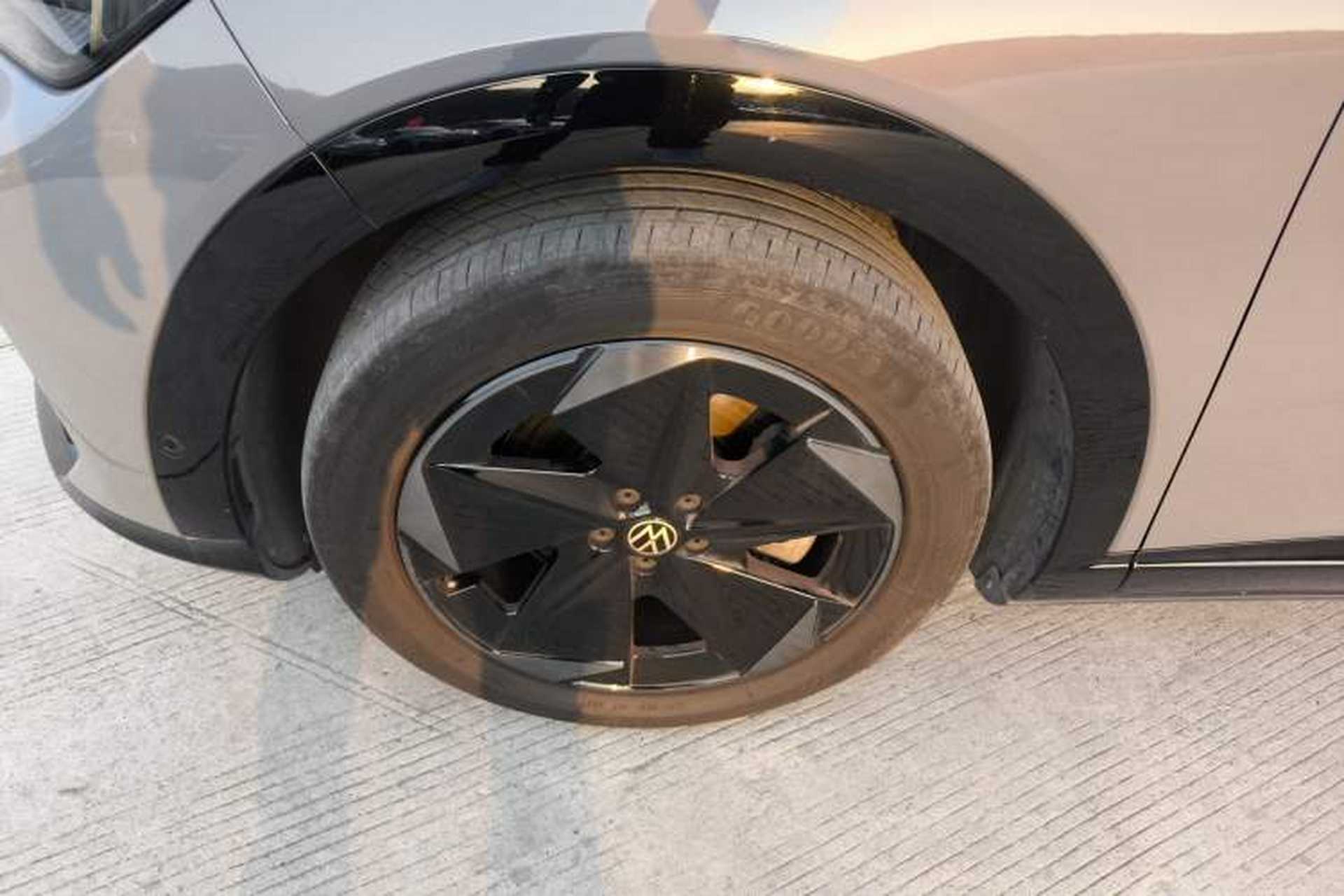 Used Volkswagen ID.UNYX 2024 Pro Long-Range Version Exterior 4