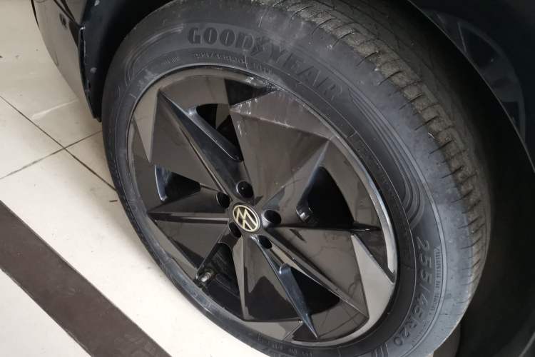 Used Volkswagen ID.UNYX 2024 Pro Long-Range Version Exterior 5
