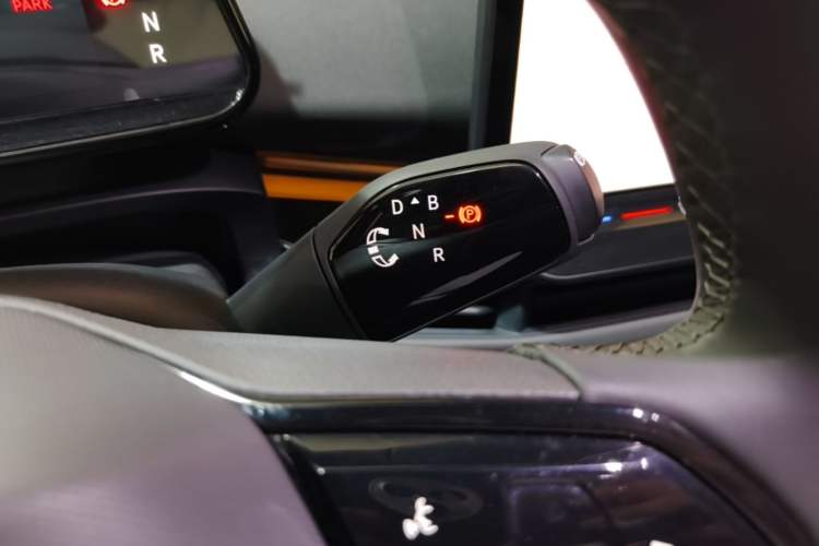 Used Volkswagen ID.UNYX 2024 Revised Pro Long-Range Version Gear Lever