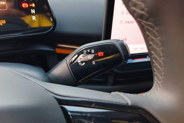Used Volkswagen ID.UNYX 2024 Revised Pro Long-Range Version Gear Lever