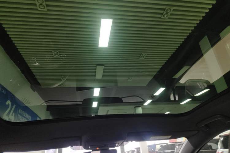 Used Volkswagen ID.UNYX 2024 Revised Ultra Long-Range Version Headliner