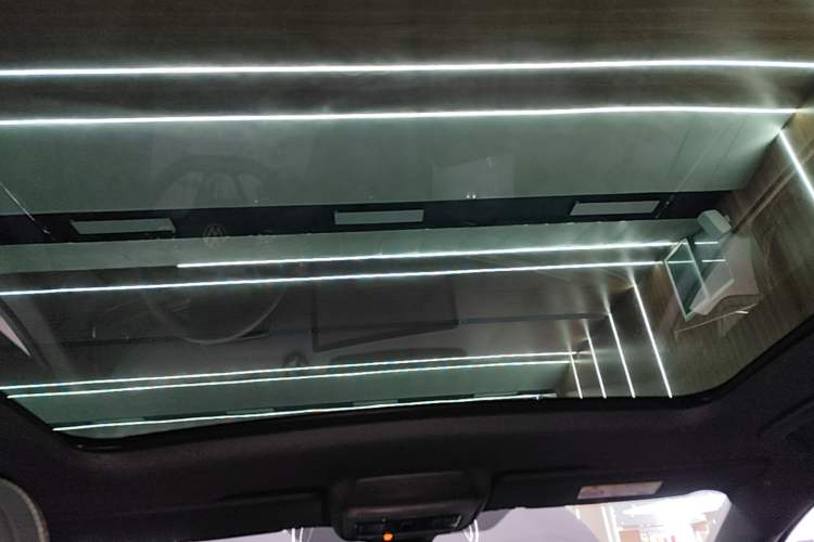Used Volkswagen ID.UNYX 2024 Revised Ultra Long-Range Version Headliner