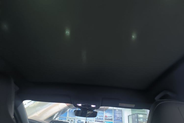 Used Volkswagen ID.UNYX 2024 Ultra Long-Range Version Headliner
