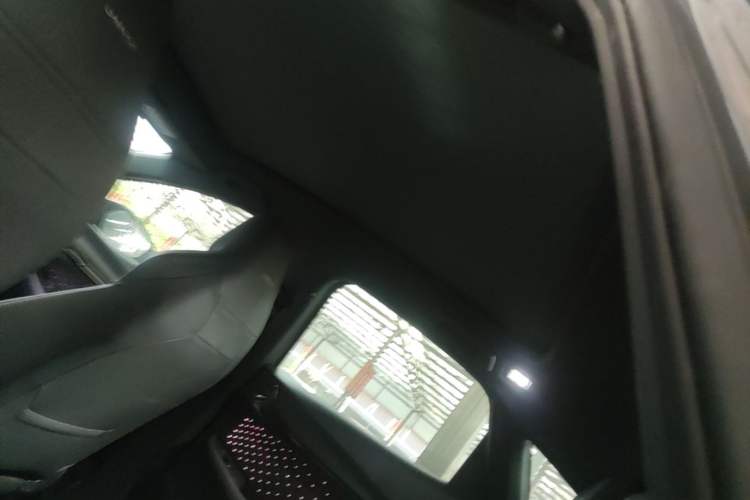 Used Volkswagen ID.UNYX 2024 Ultra Long-Range Version Headliner