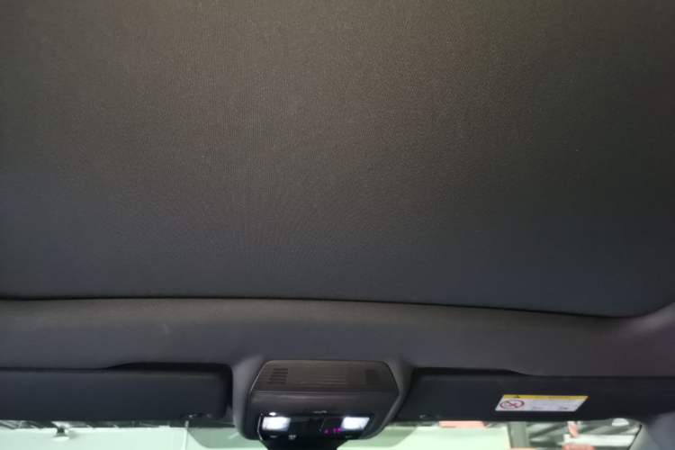 Used Volkswagen ID.UNYX 2024 Ultra Long-Range Version Headliner