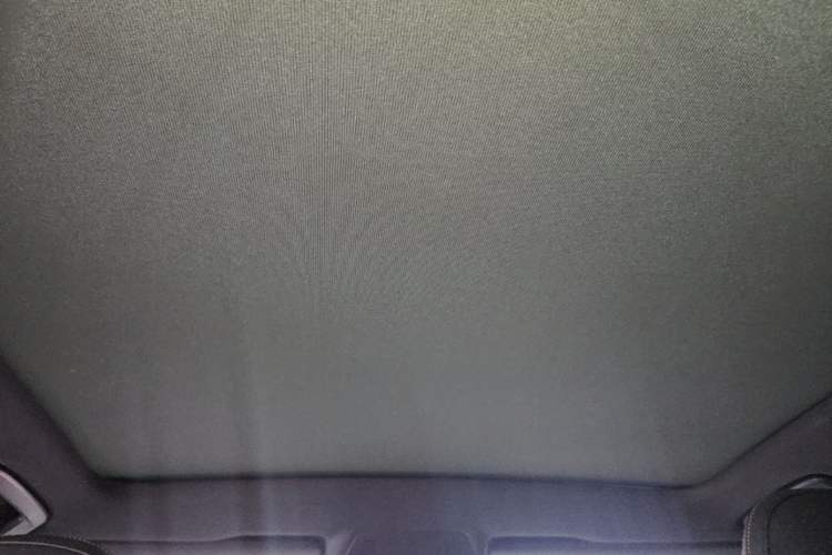 Used Volkswagen ID.UNYX 2024 Revised Ultra Long-Range Version Headliner