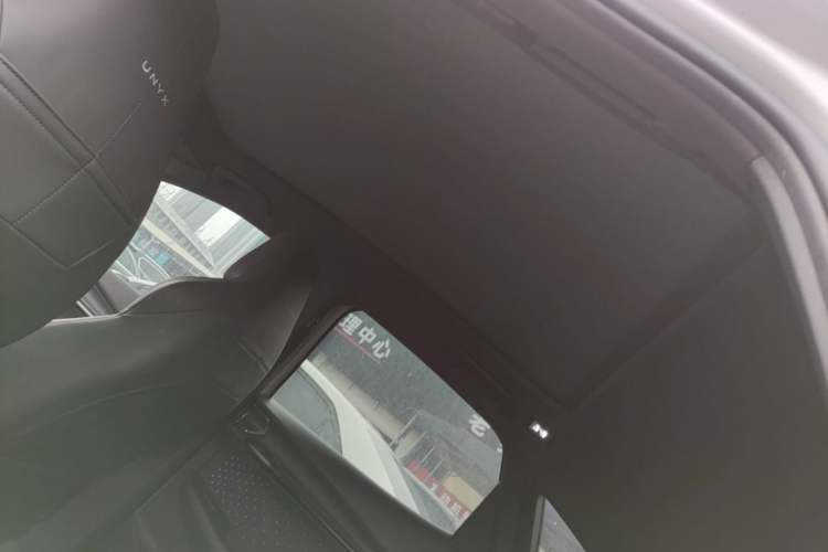 Used Volkswagen ID.UNYX 2024 Ultra Long-Range Version Headliner