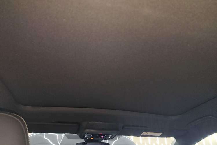 Used Volkswagen ID.UNYX 2024 Revised Ultra Long-Range Version Headliner