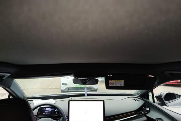 Used Volkswagen ID.UNYX 2024 Revised Ultra Long-Range Version Headliner