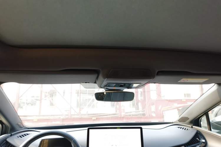 Used Volkswagen ID.UNYX 2024 Revised Pro Long-Range Version Headliner