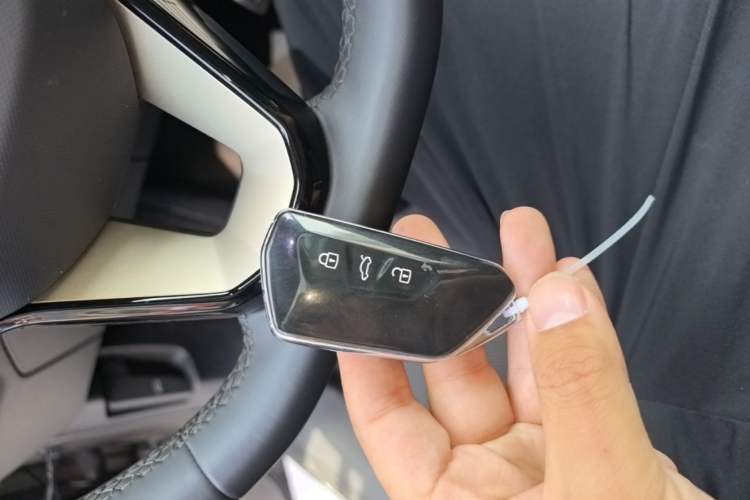 Used Volkswagen ID.UNYX 2024 Revised Pro Long-Range Version Interior 1