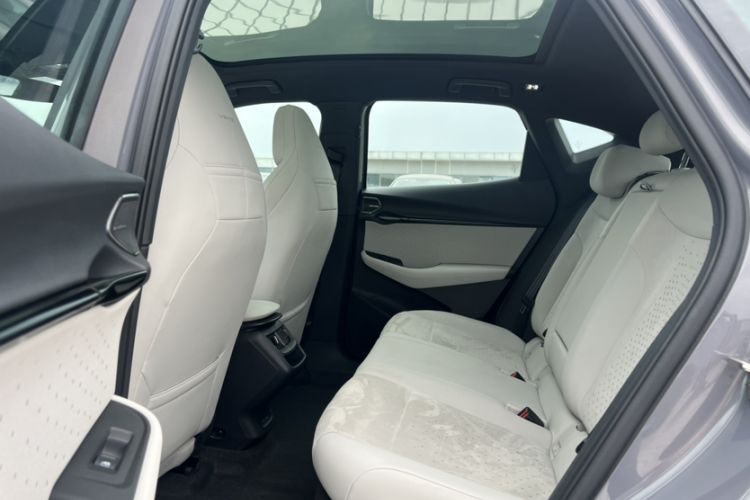 Used Volkswagen ID.UNYX 2024 Revised Version Max High-Performance Edition Interior 2