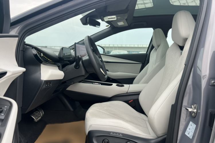 Used Volkswagen ID.UNYX 2024 Revised Version Max High-Performance Edition Interior 3