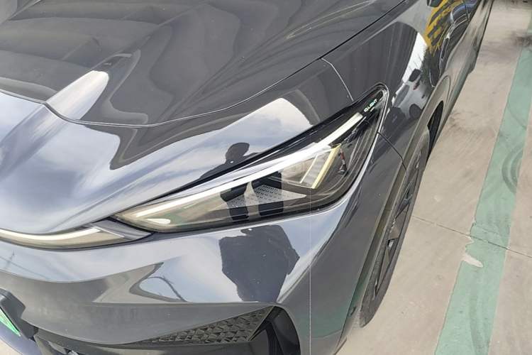 Used Volkswagen ID.UNYX 2024 Revised Ultra Long-Range Version Left Front Headlight