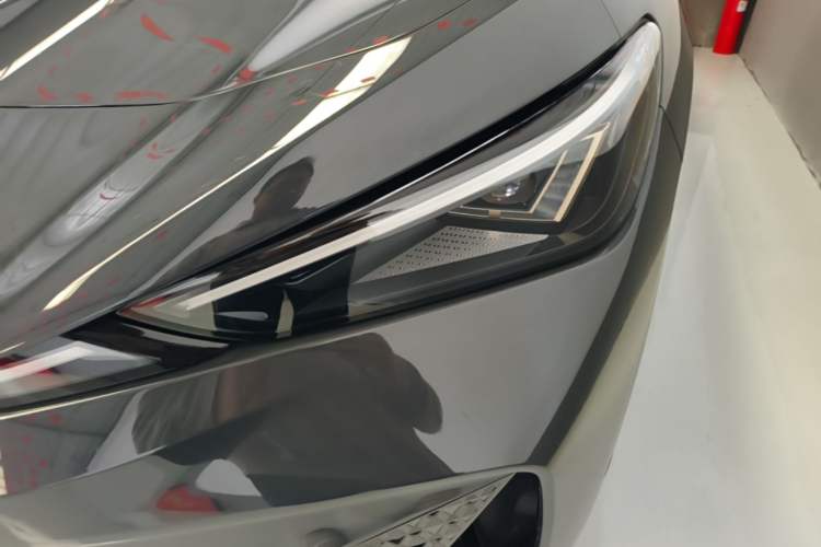 Used Volkswagen ID.UNYX 2024 Revised Pro Long-Range Version Left Front Headlight