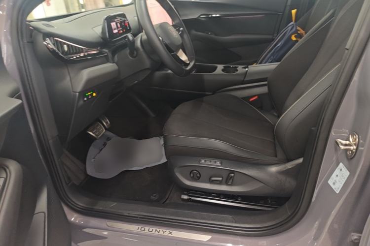 Used Volkswagen ID.UNYX 2024 Revised Pro Long-Range Version Left Front Seat