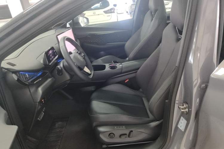 Used Volkswagen ID.UNYX 2024 Revised Ultra Long-Range Version Left Front Seat
