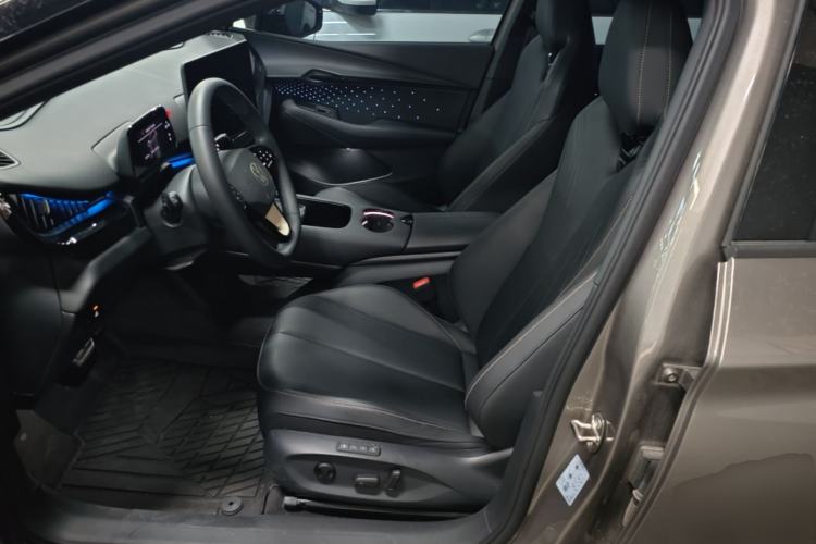 Used Volkswagen ID.UNYX 2024 Revised Ultra Long-Range Version Left Front Seat