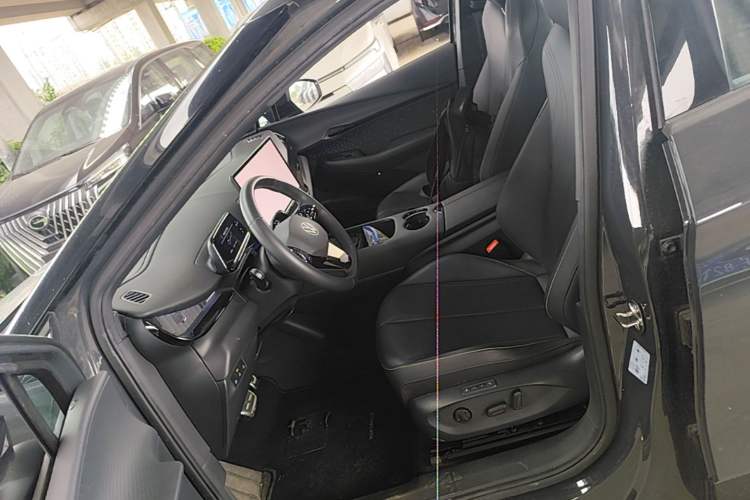 Used Volkswagen ID.UNYX 2024 Revised Ultra Long-Range Version Left Front Seat