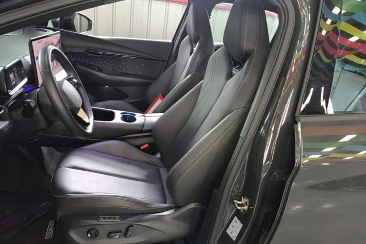 Used Volkswagen ID.UNYX 2024 Revised Ultra Long-Range Version Left Front Seat