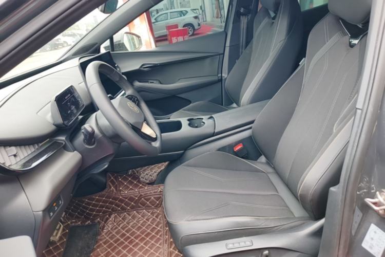 Used Volkswagen ID.UNYX 2024 Revised Pro Long-Range Version Left Front Seat