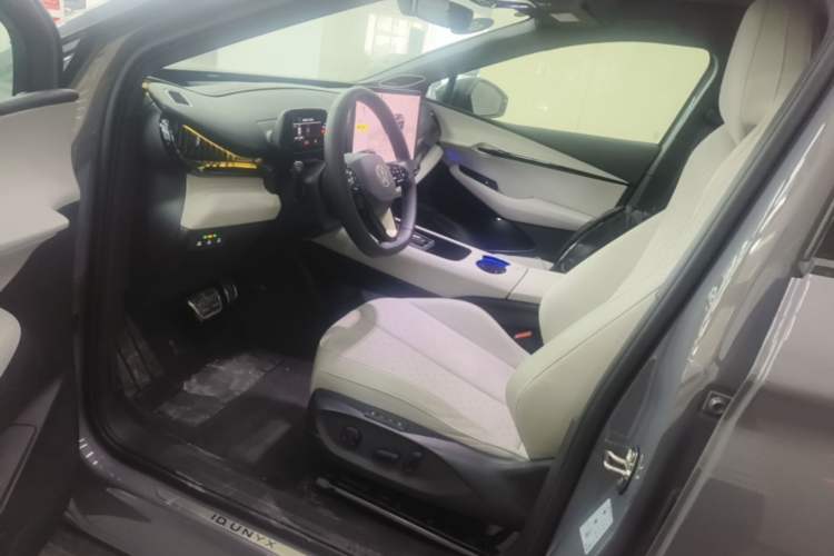 Used Volkswagen ID.UNYX 2024 Revised Version Max High-Performance Edition Left Front Seat