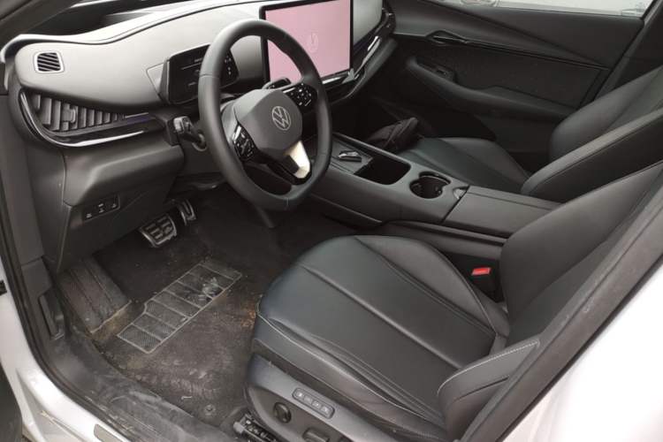 Used Volkswagen ID.UNYX 2024 Ultra Long-Range Version Left Front Seat