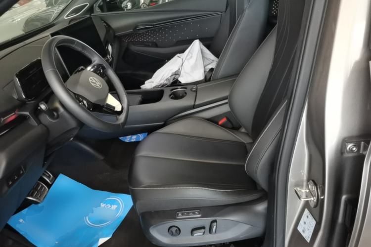 Used Volkswagen ID.UNYX 2024 Ultra Long-Range Version Left Front Seat