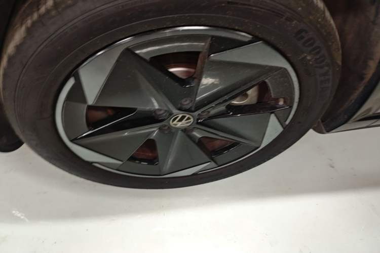 Used Volkswagen ID.UNYX 2024 Revised Ultra Long-Range Version Left Front Wheel Hub