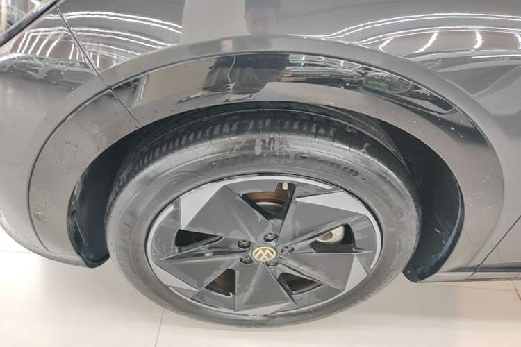 Used Volkswagen ID.UNYX 2024 Revised Ultra Long-Range Version Left Front Wheel Hub