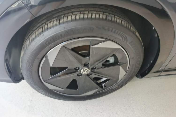 Used Volkswagen ID.UNYX 2024 Ultra Long-Range Version Left Front Wheel Hub