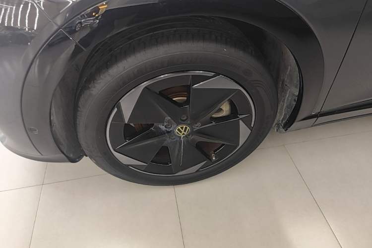 Used Volkswagen ID.UNYX 2024 Revised Ultra Long-Range Version Left Front Wheel Hub