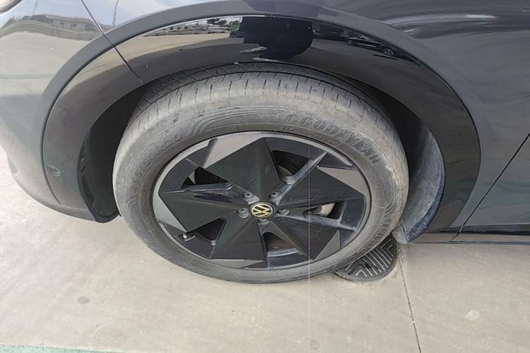 Used Volkswagen ID.UNYX 2024 Revised Ultra Long-Range Version Left Front Wheel Hub