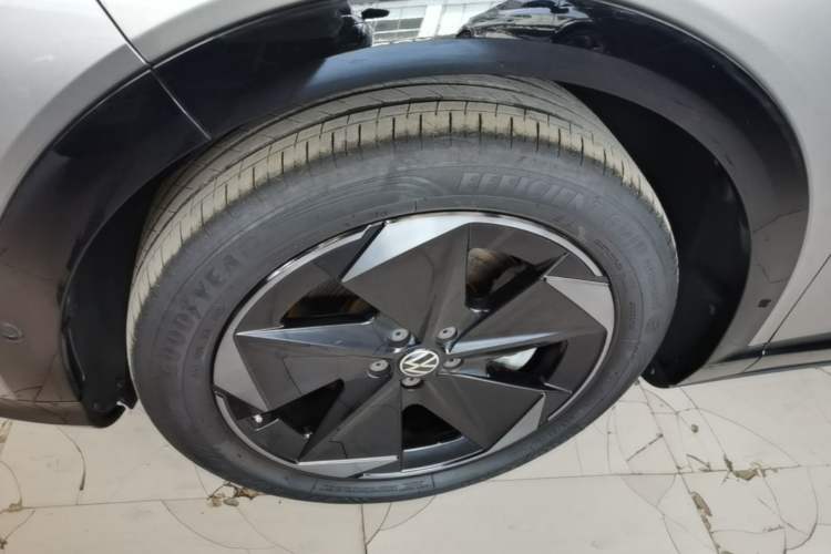 Used Volkswagen ID.UNYX 2024 Ultra Long-Range Version Left Front Wheel Hub