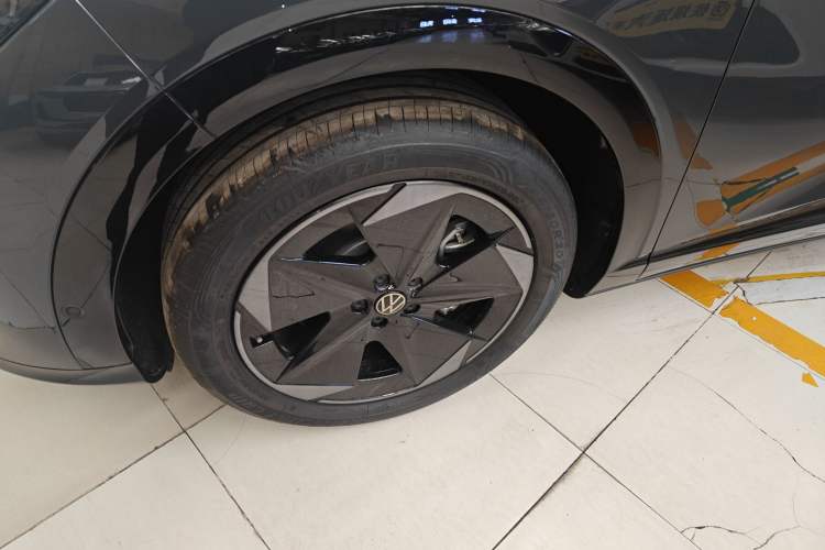 Used Volkswagen ID.UNYX 2024 Revised Pro Long-Range Version Left Front Wheel Hub